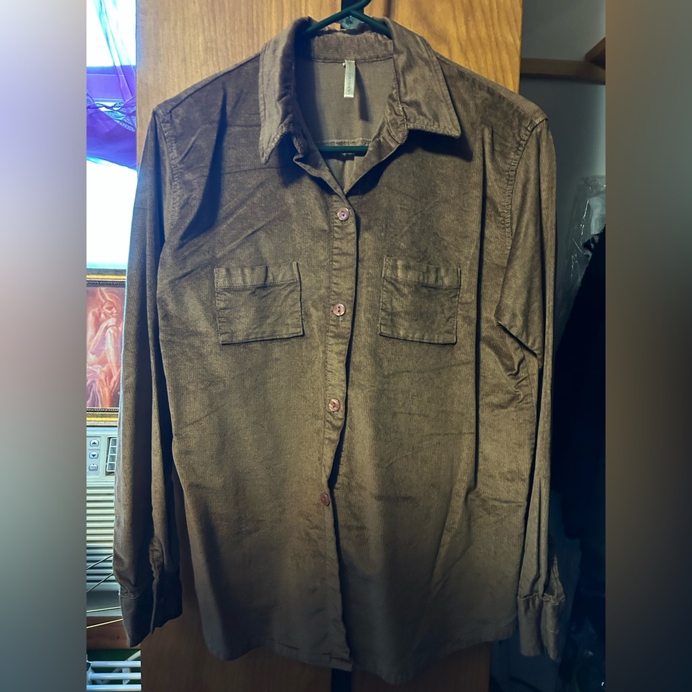 Brown Velvet Button-Up Shirt with Chest Pockets